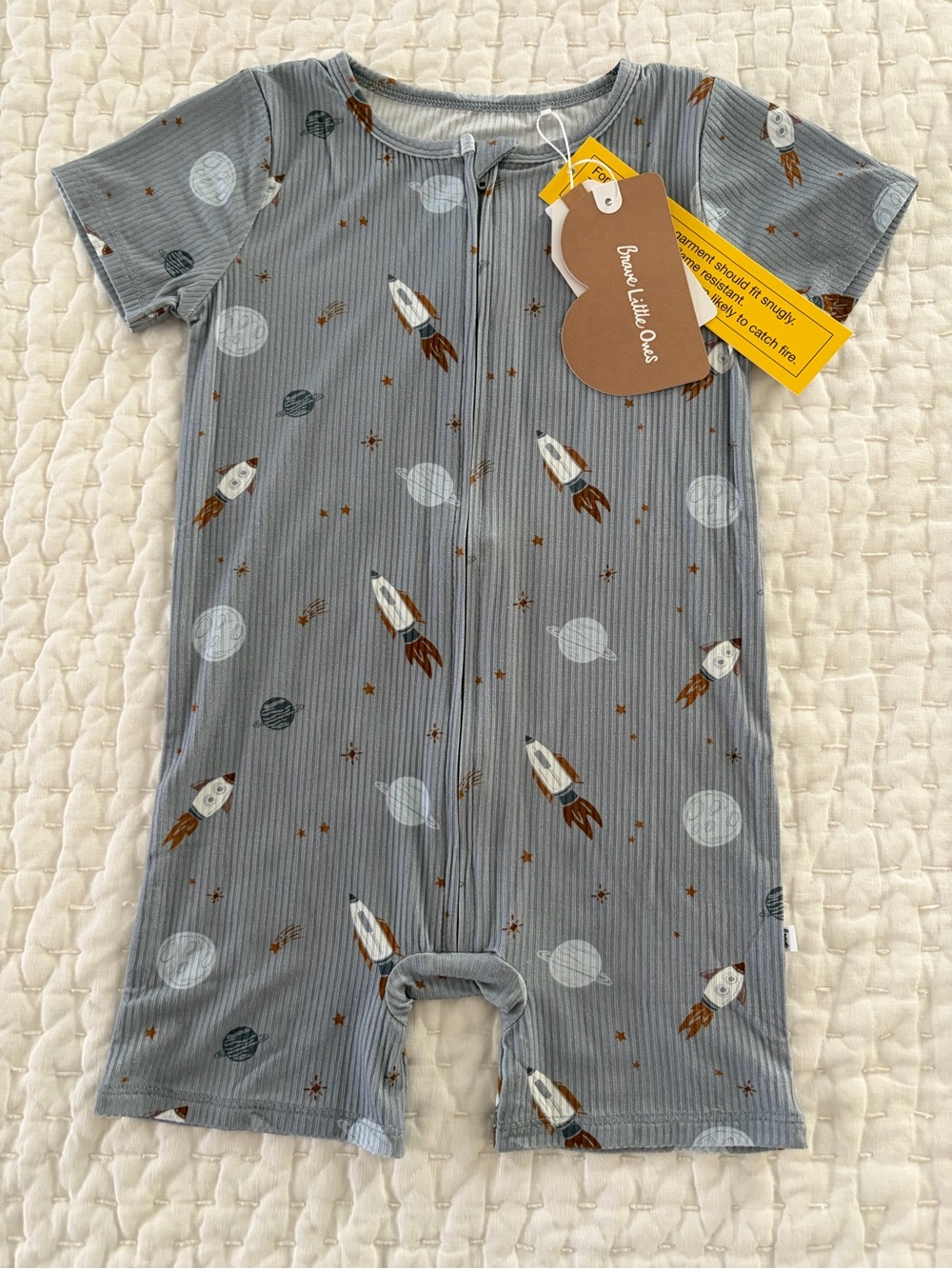 NWT Brave Little Ones Bamboo Ribbed Spaceship & Planet Shorty Zipper Pajama 2T